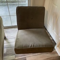 Lounge Chair With Couch Pillows