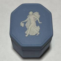Vintage, wedgwood blue white octagon, woman