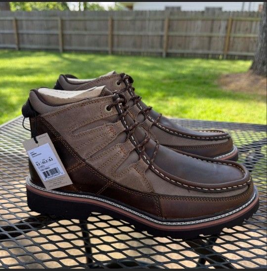 Ariat Men's Exhibitor Moc Toe Brown Chukka