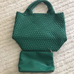 New Vegan Leather Tote With Makeup Bag