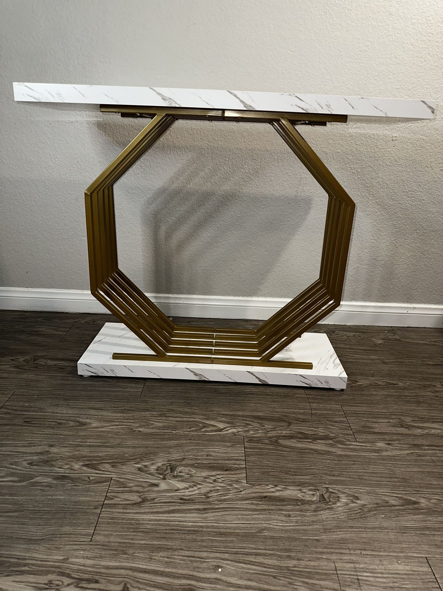 📣 FOR SALE – Modern Console Table by Tribesigns