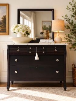 ✨ Stunning Vintage Dresser with Swivel Mirror