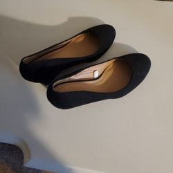 Black Velvet Closed Toe Wedges Size 7