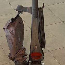 Kirby Sentria G10D Upright Vacuum Cleaner Tested 
