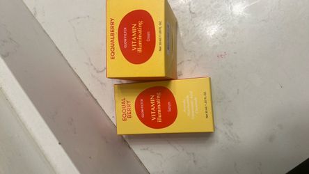 Eqqualberry Vitamin Illuminating Cream & Serum Set
