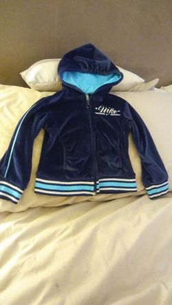 Nike sweater size 4t