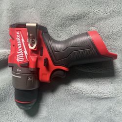 Milwaukee M12 Drill