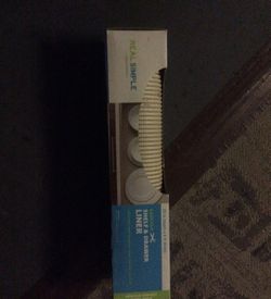 New shelf liner