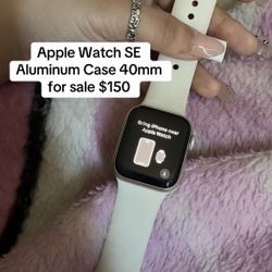 Apple Watch SE Aluminum Case 40mm / comes with charger 