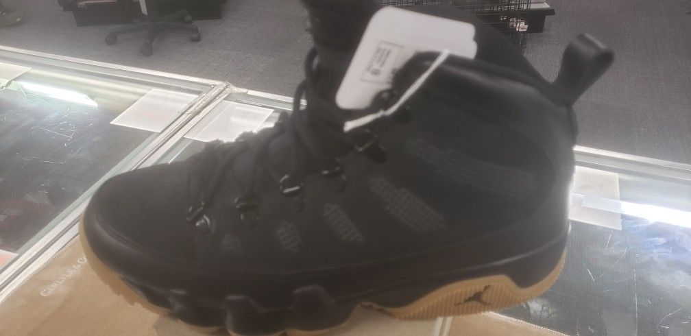 Man's Jordan Retro
