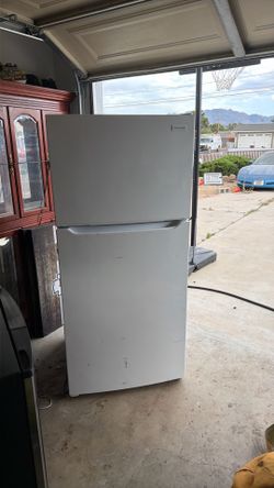 Medium fridge. Like new