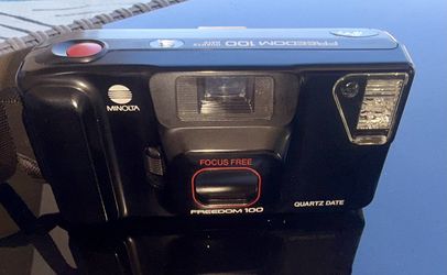 MINOLTA Freedom 100 35 mm Film Camera