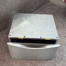 Whirlpool Washer Pedestal  