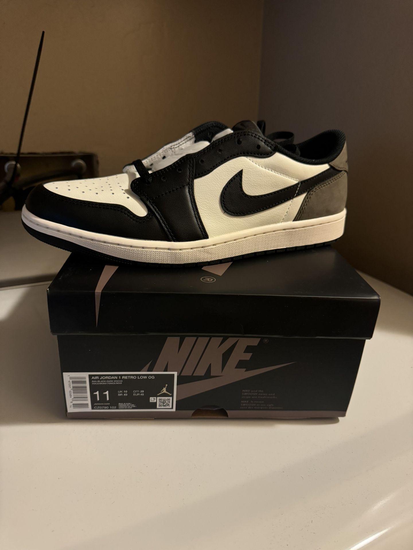 Jordan Low Mocha 1 