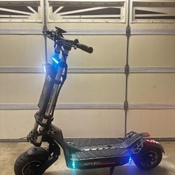 Off Road Electric Scooter Hooga Daytona Top Speed 75Mph 35 Miles ranges