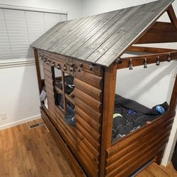 Log Cabin Style Twin Bed
