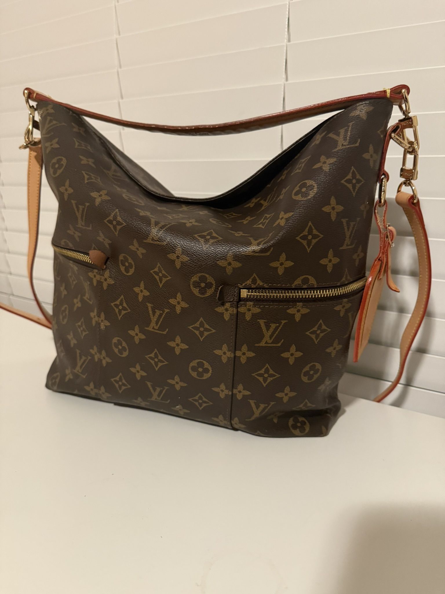 Discontinued Louis Vuitton Hobo Melie