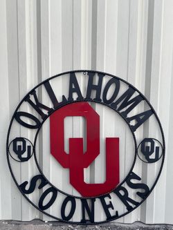 Large OKLAHOMA University OU Sooners round metal signs red & black only $95 / indoor / outdoor