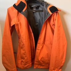 Women's small black diamond Goretex Rain Shell