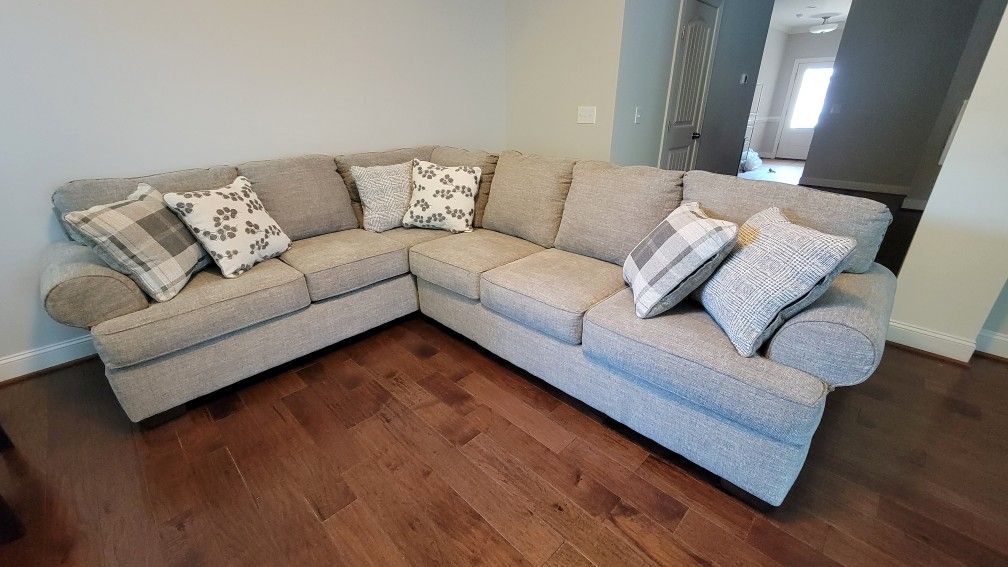 2 Piece, 6 Seat L - Sectional Sofa In Grey