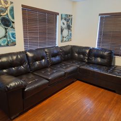2 Piece Sectional 