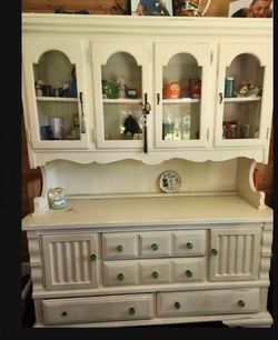 White Cabinet