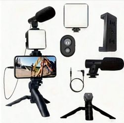 A Multifunctional 5-In-1 Cell Phone Accessory Bracket Stabilizer With LED Fill Light, Microphone Pistol Grip, Suitable For Handheld Selfies, Shooting 