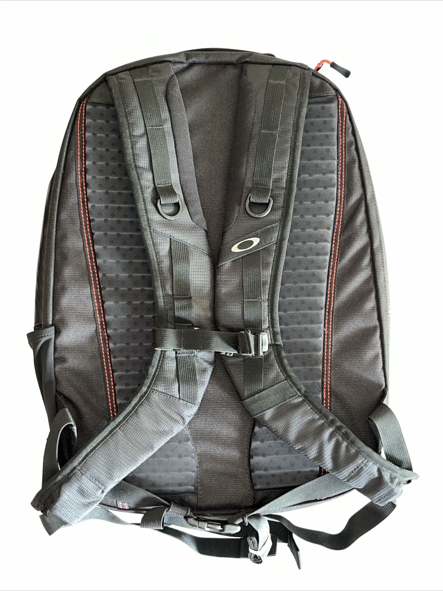 OAKLEY Blade Razor Pro Pack Backpack Jet Black Hydrofree 40L 92860 01K for Sale in Chicago IL OfferUp