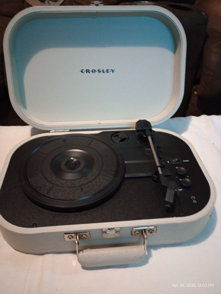 Crosley Discovery Turntable
