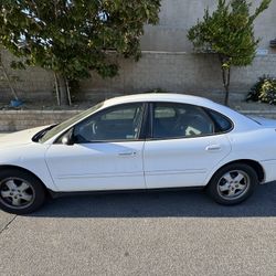 2006 Ford Taurus