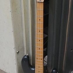 KRAMER MUSIC GUITAR STRIKER 700ST PRE OWNED MINT 868332-1