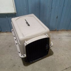 Medium Size Pet Carrier In Good Used Condition 