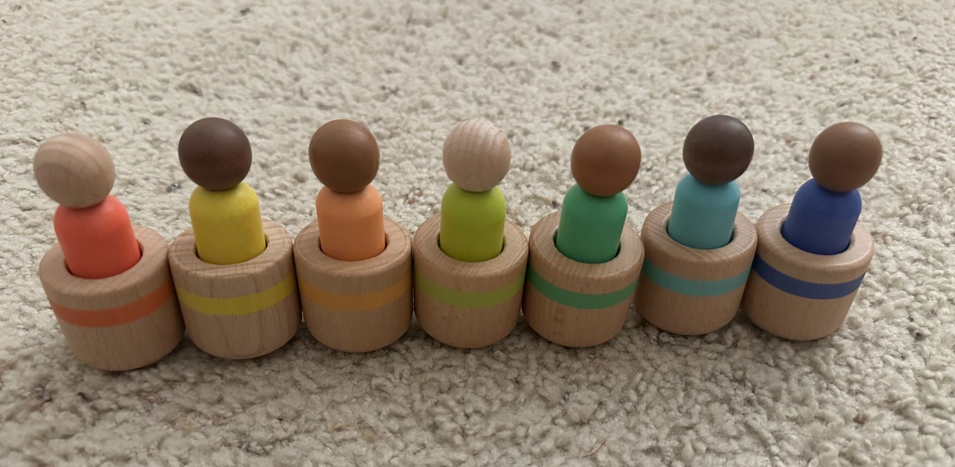 Lovevery Post And Play Peg People Toy