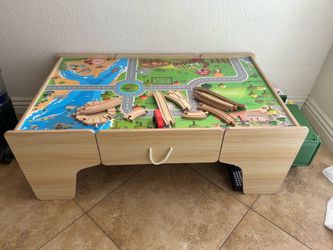Kids Train Table