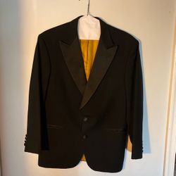 Perry Ellis Tuxedo Jacket Make 41R.
