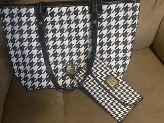 Dooney & Bourke set
