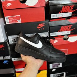 Nike Air Force 1 Low Black/White size 9 USED But Clean