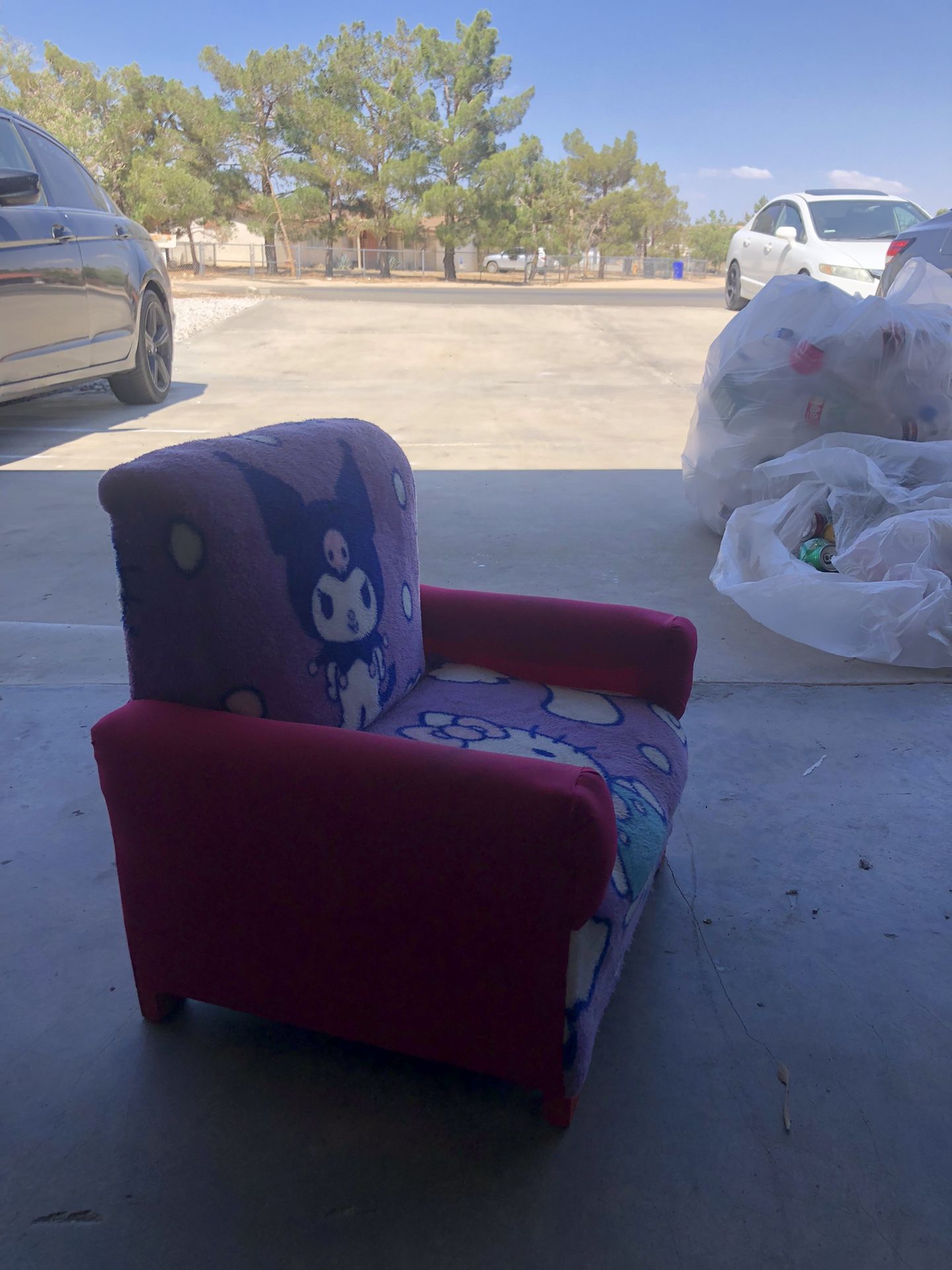 Hello kitty Chair