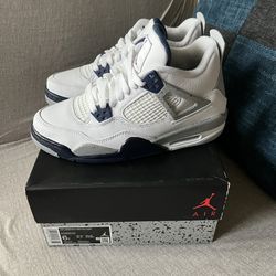 Air Jordan 4 Retro Midnight Navy New Size 6y GS