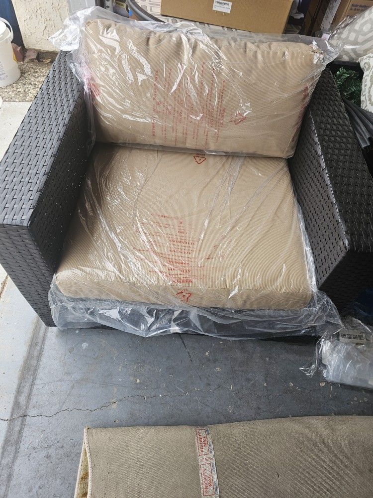CHAIR AND COFFEE TABLE