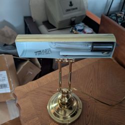 Desk/Table Lamp