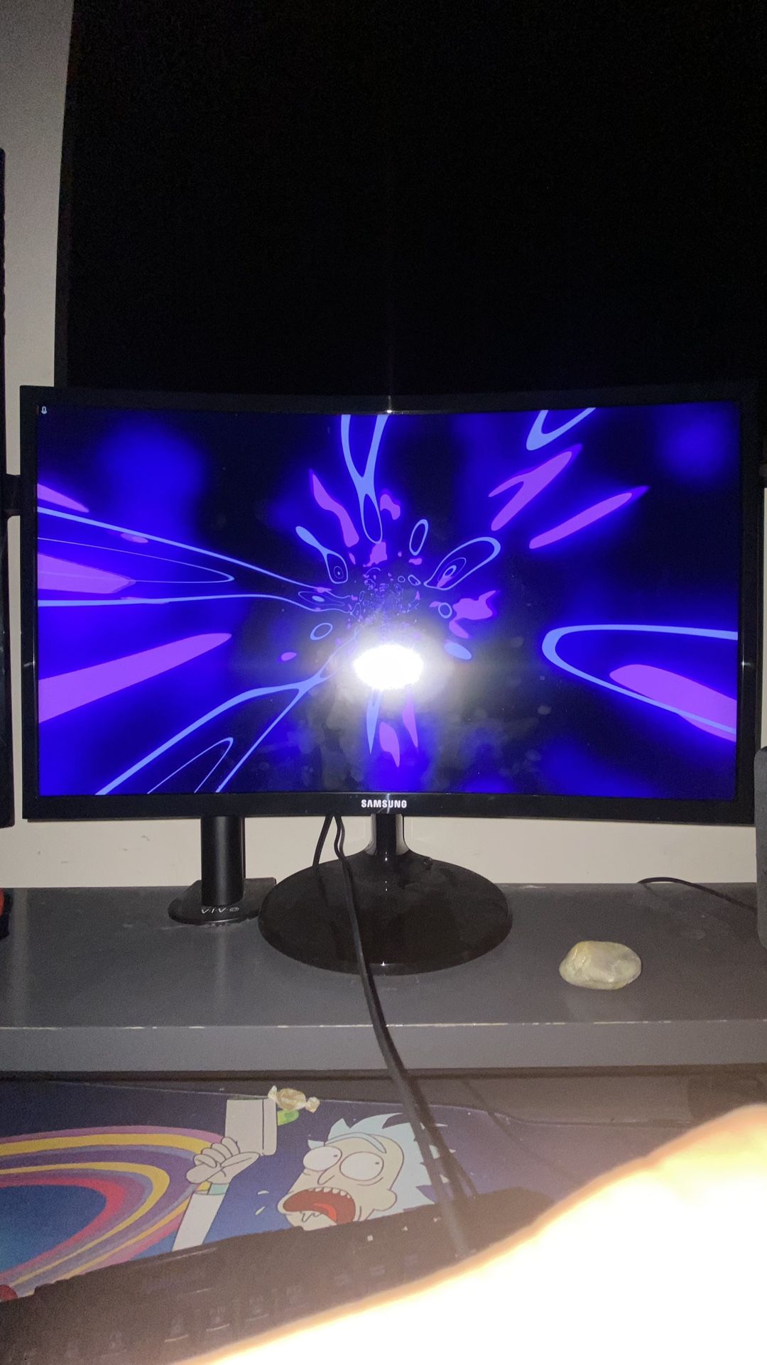 Samsung monitor 24 Inch 175hz (HDMI, VGA ,) - High Glossy Black