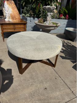 Modern contemporary ottoman