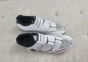 Lightly Used Shimano Road Bike Shoes 8.5/41