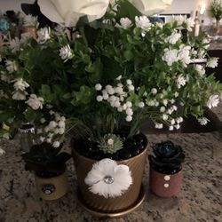 Pot Flower Arrangements And Small Decor