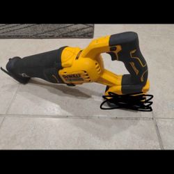 Dewalt 20v Xr Sawzall Tool Only Like New 