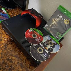 Xbox One with CONTROL AND GAMES 