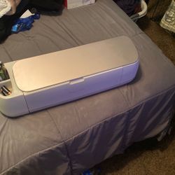 Cricut Machine (cutting machine)