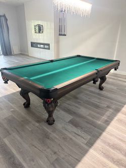 8’ Pool Table