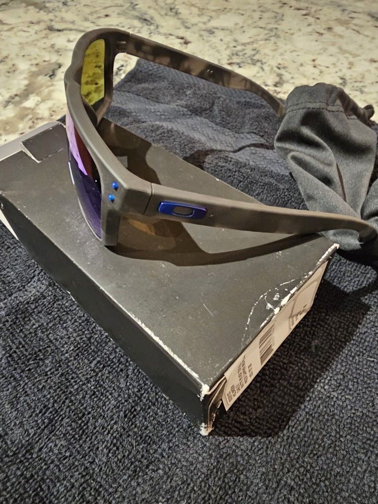 Oakley Holbrook Sunglasses 